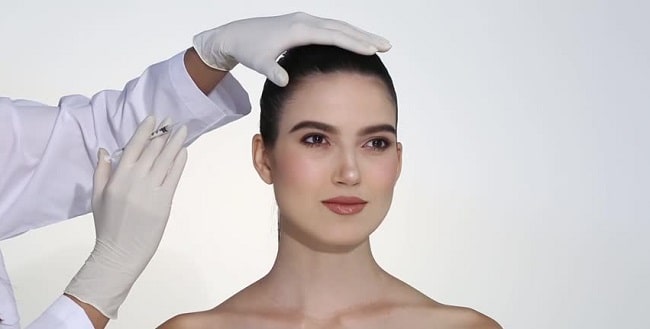 بوتاکس برای بالا کشیدن ابرو-