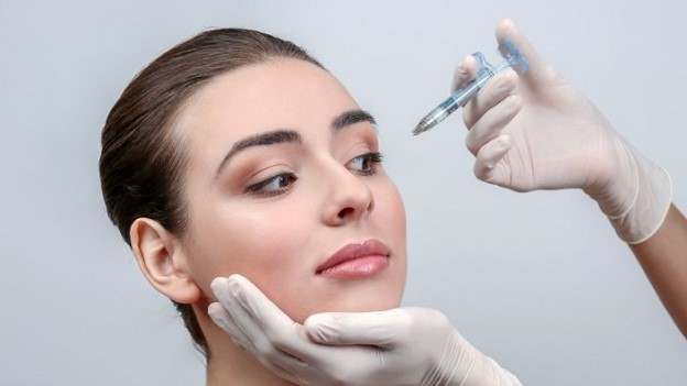 خطوط پا کلاغی اطراف چشم